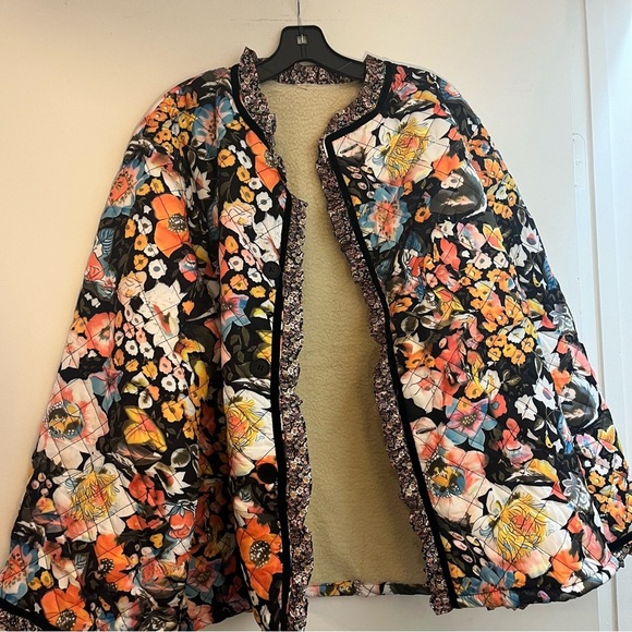 Floral Quilt Inspired Open Front Jacket - Picture 7 of 9